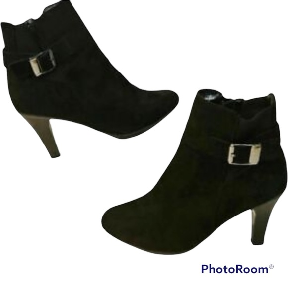 Women’s Size 8.5 Kelly and Katie Slim Heel Boot. - Picture 5 of 5